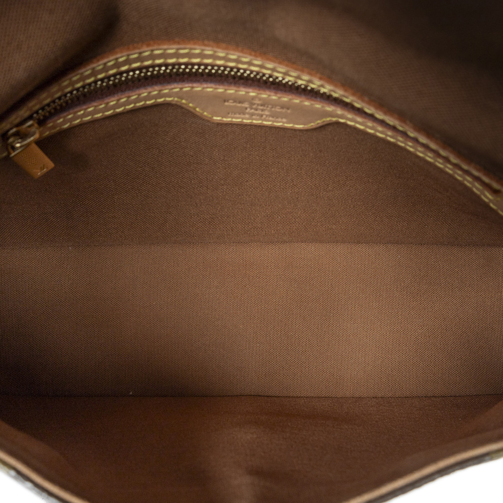 Louis Vuitton Mini Looping - Picture 9 of 10